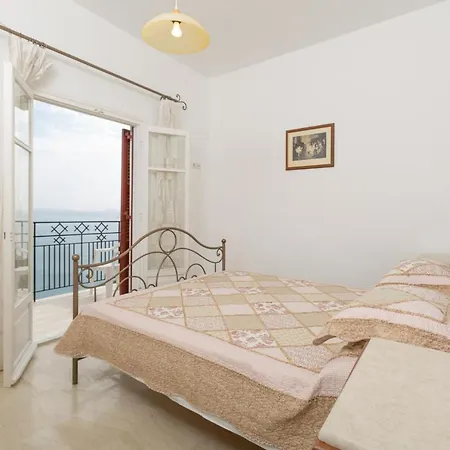 Kalithea Nisaki (Corfu)